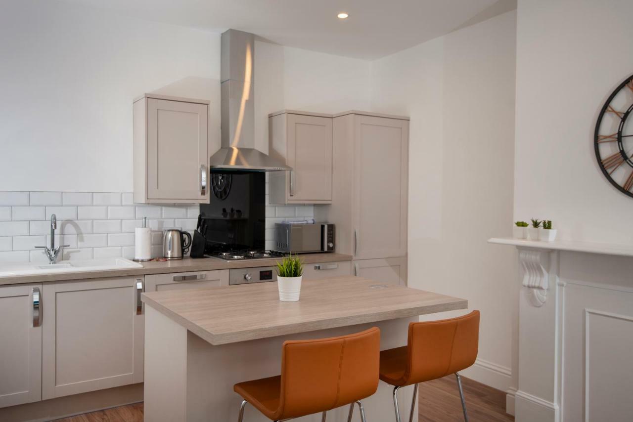 Flat A - Spacious Ground Floor, 1 Bedroom Apartment In Central Southsea, Portsmouth Exterior foto